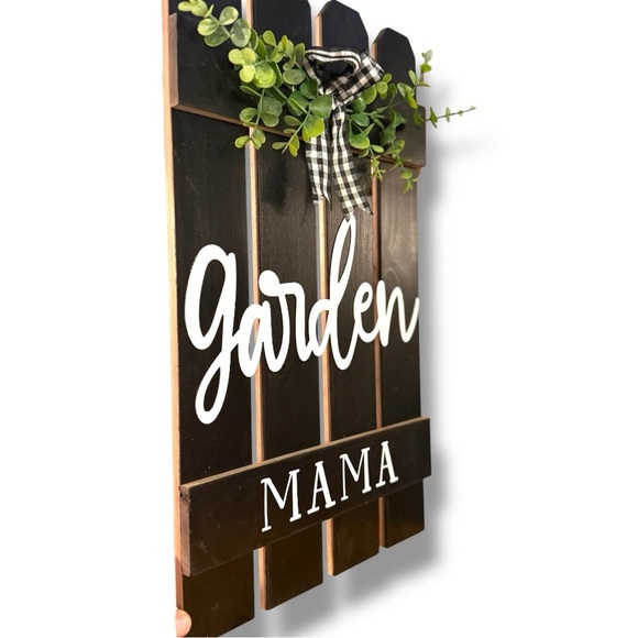 AJ SouthernCharm’s “Garden Mama” Farmhouse Wall Decor - Picture 2 of 3
